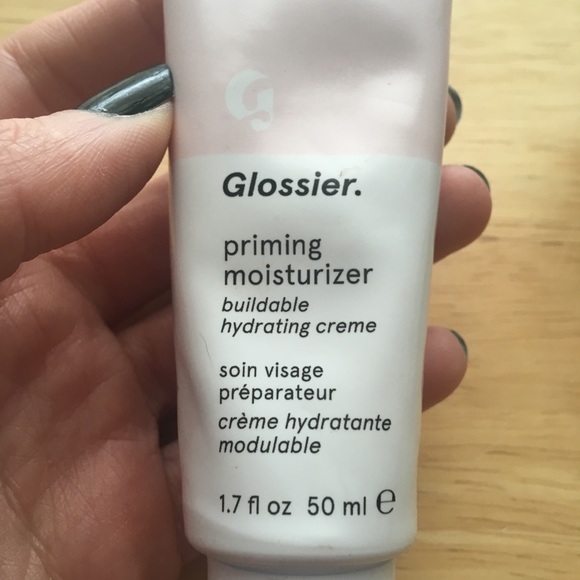 Glossier Priming Moisturizer - Picture 2 of 8